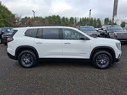 Certified 2025 GMC Acadia Elevation image 7