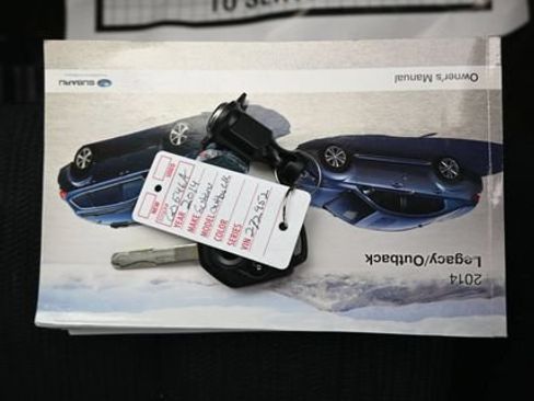 Used 2014 Subaru Outback 2.5i Premium AWD/4WD image 9