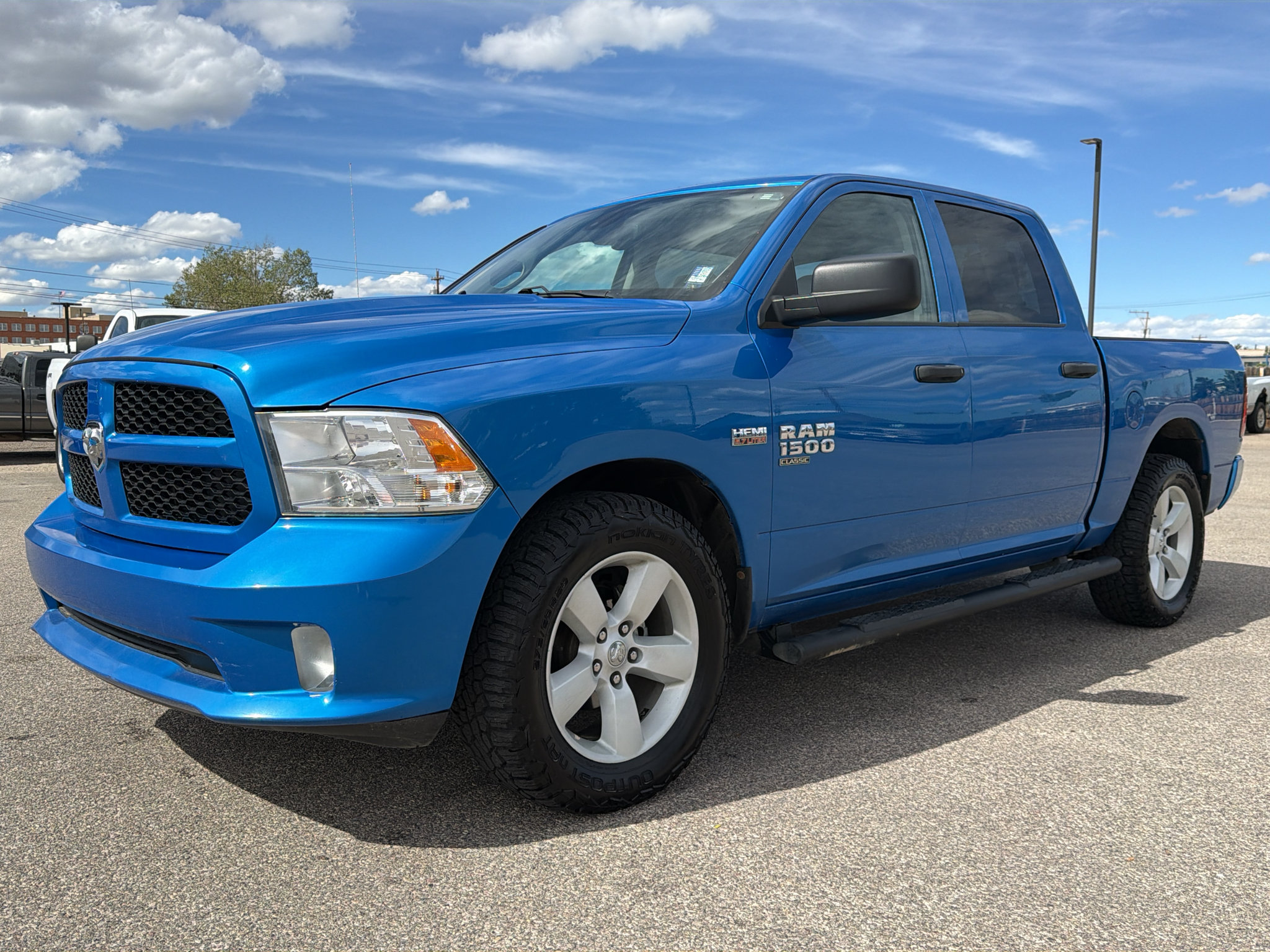 Used 2023 RAM 1500 Express w/ Wheel & Sound Group AWD/4WD image 3
