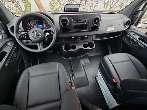 New 2026 Mercedes-Benz Sprinter 2500 image 13
