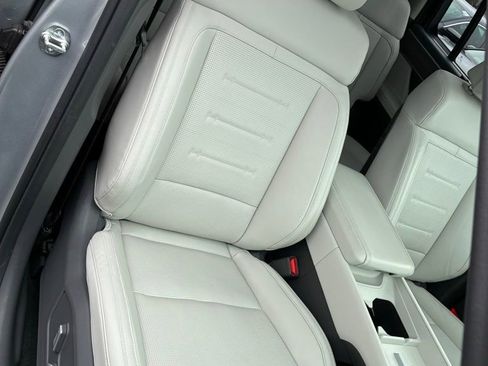 Used 2024 Hyundai Santa Fe Calligraphy image 22