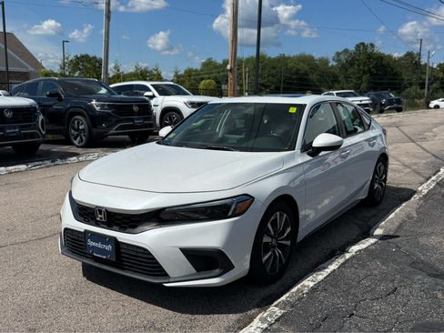 Used 2023 Honda Civic EX-L image 3