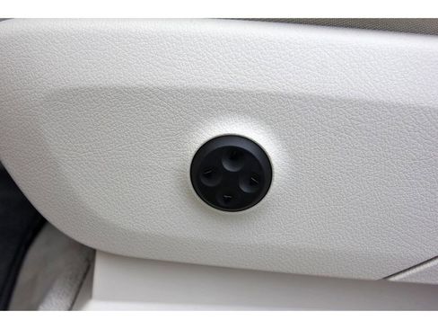 Used 2023 Mercedes-Benz EQS 450+ SUV image 31