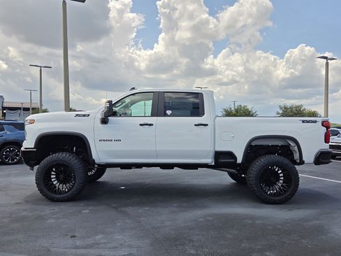 New 2026 Chevrolet Silverado 2500 LT w/ Trail Boss Package AWD/4WD image 3