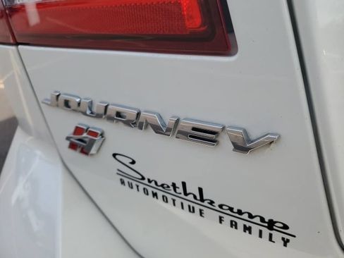 Used 2019 Dodge Journey GT w/ Nav & Sun Group AWD/4WD image 29