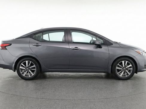 Used 2025 Nissan Versa SV FWD image 11