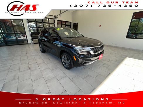 Used 2023 Kia Seltos LX AWD/4WD image 9
