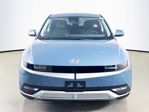 Used 2023 Hyundai Ioniq 5 SEL image 2