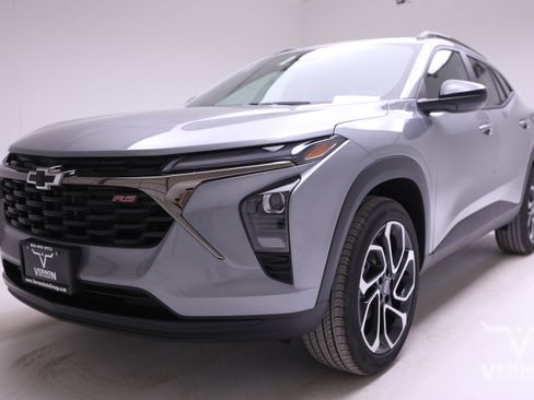 New 2026 Chevrolet Trax RS image 1