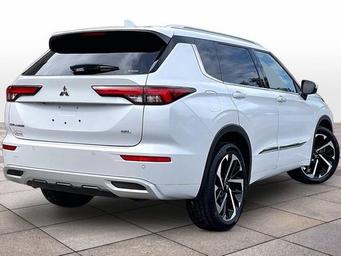 Used 2024 Mitsubishi Outlander SEL AWD/4WD image 12