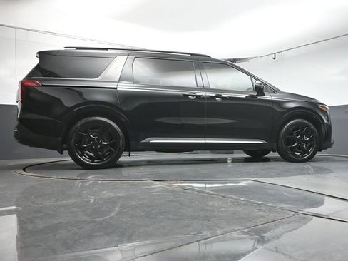 Used 2026 Kia Carnival SX w/ SX Dark Edition Package FWD image 38