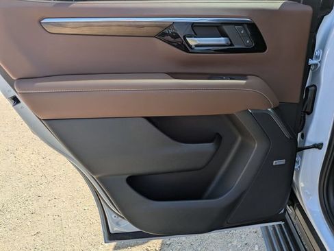 New 2026 Chevrolet Tahoe High Country AWD/4WD image 27