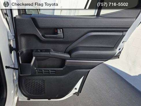 Used 2025 Toyota 4Runner SR5 image 46