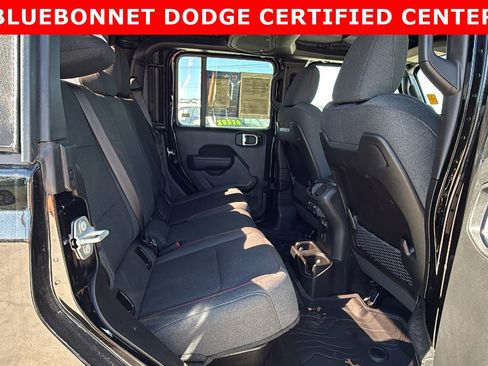 Used 2025 Jeep Gladiator Rubicon image 24