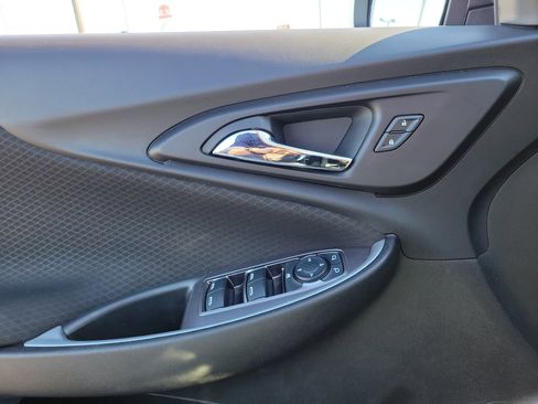 Used 2024 Chevrolet Malibu LT image 17