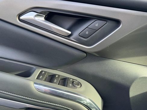 New 2026 Chevrolet Traverse LT w/ Sun and Wheel Package image 12