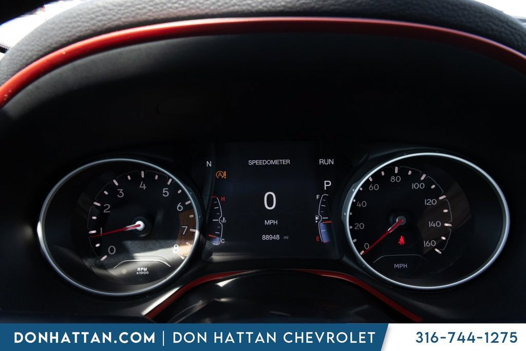 Used 2018 Jeep Compass Trailhawk w/ Cold Weather Group AWD/4WD image 9