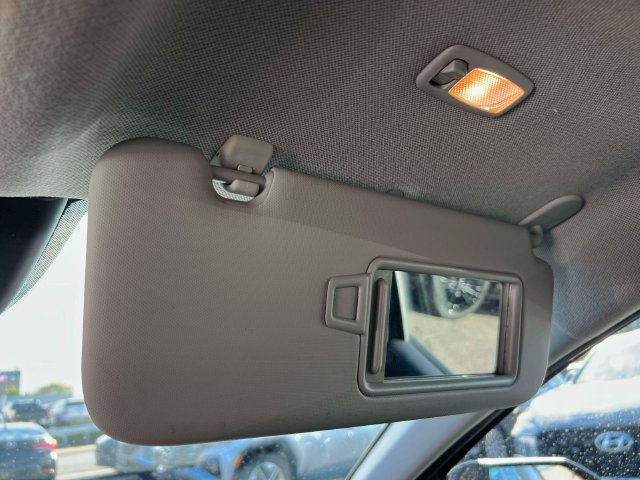 Certified 2024 Hyundai Elantra SEL FWD image 29