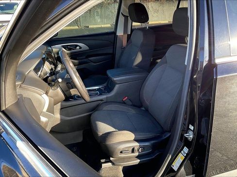 Used 2020 Chevrolet Traverse LT FWD image 15