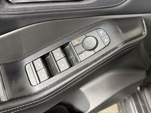 Used 2024 Nissan Rogue SV AWD/4WD image 24