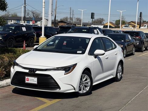 Certified 2025 Toyota Corolla LE w/ LE Premium Package image 2