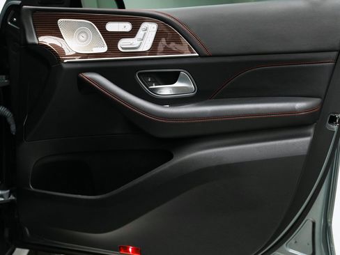 Used 2023 Mercedes-Benz GLE 53 AMG 4MATIC image 41