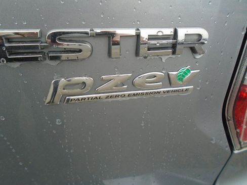 Used 2015 Subaru Forester 2.5i Limited image 7