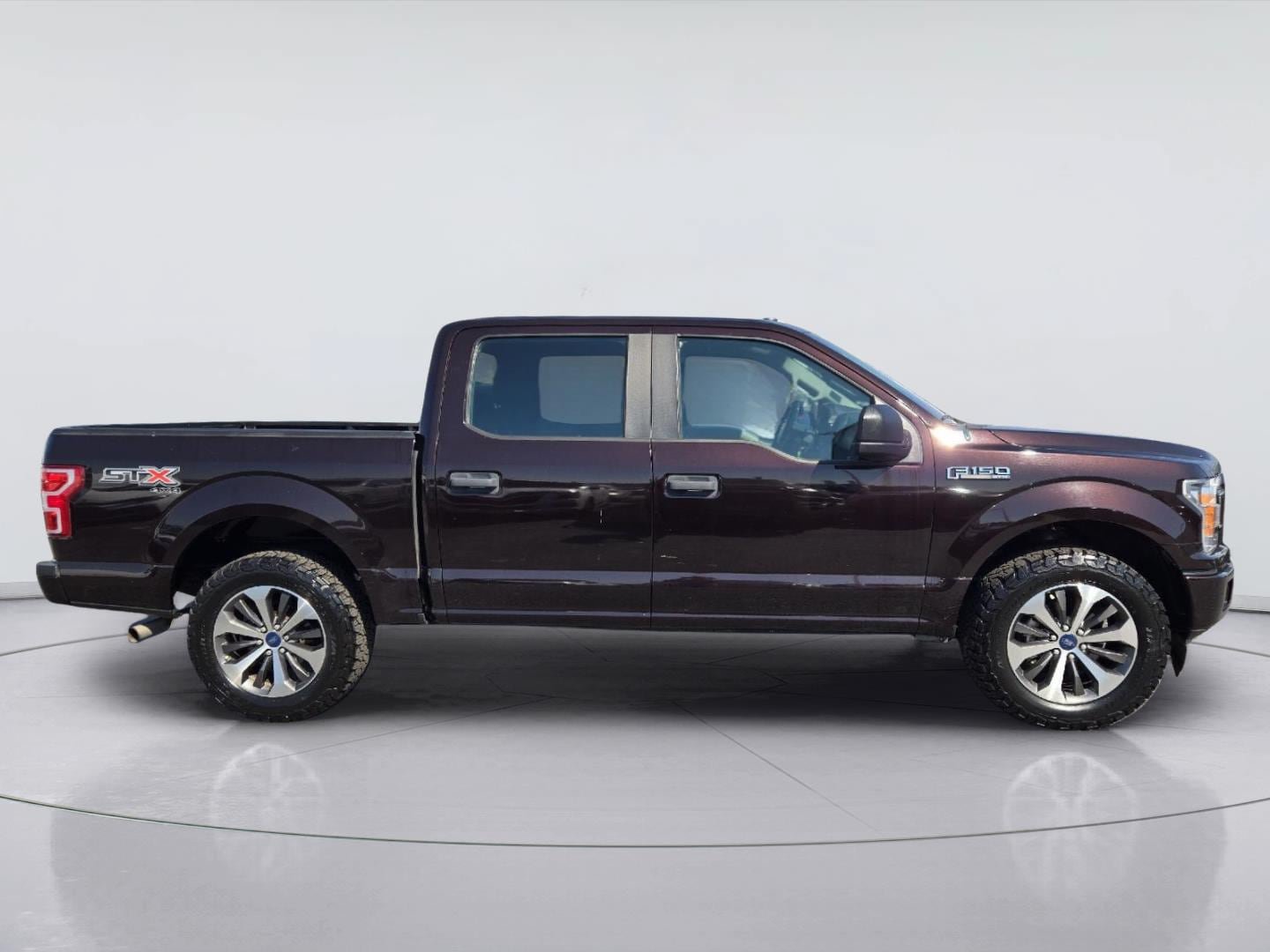 Used 2019 Ford F150 XL w/ Equipment Group 101A Mid AWD/4WD image 4