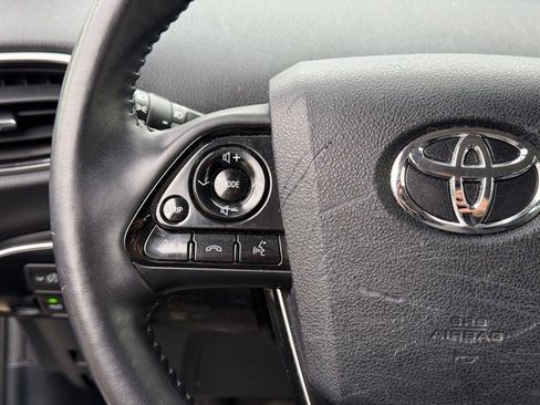 Used 2019 Toyota Prius XLE w/ Advanced Technology Package image 15