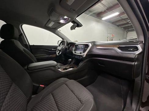 Used 2017 GMC Acadia SLE image 28