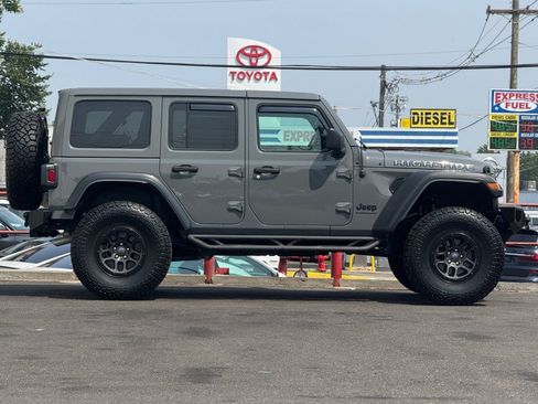 Used 2023 Jeep Wrangler 4WD High Altitude image 4