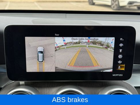 Used 2022 Mercedes-Benz GLC 300 4MATIC image 34