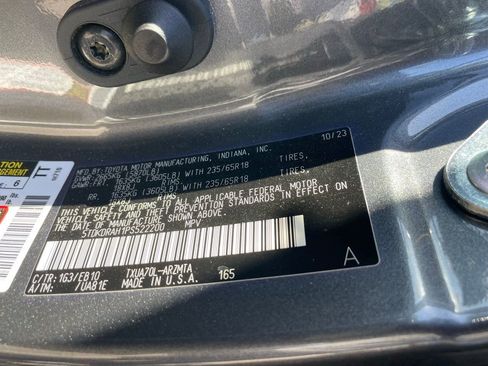 Used 2023 Toyota Highlander XLE image 13