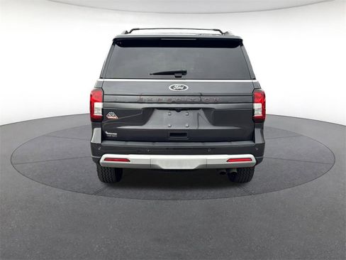 Used 2022 Ford Expedition Timberline image 4