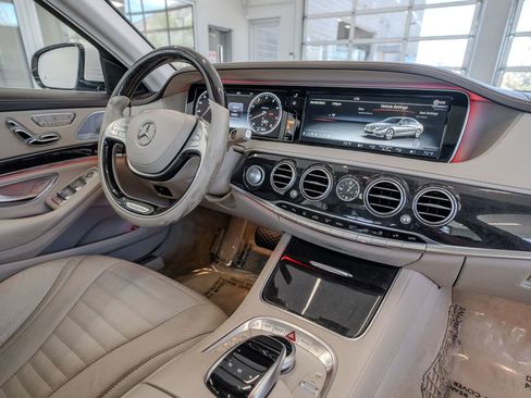 Used 2016 Mercedes-Benz S 550 Sedan image 19