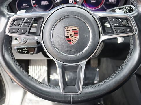 Used 2019 Porsche Cayenne AWD/4WD image 18