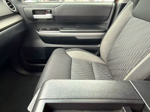 Used 2017 Toyota Tundra SR5 image 23