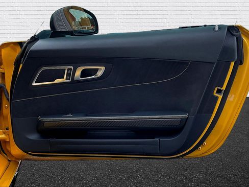 Used 2020 Mercedes-Benz AMG GT C image 25