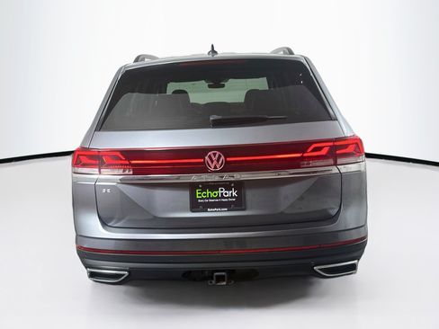 Used 2025 Volkswagen Atlas SE FWD image 7