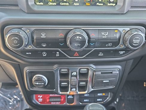 Used 2023 Jeep Gladiator Mojave w/ LED Lighting Group AWD/4WD image 26