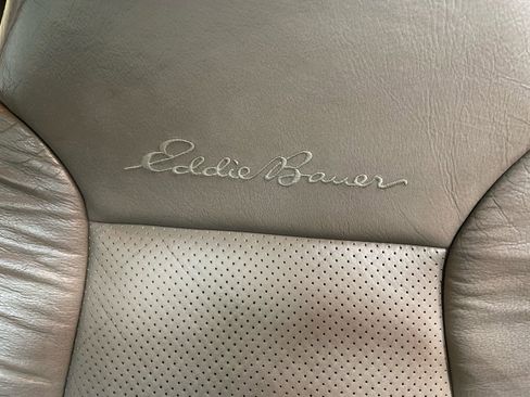 Used 1996 Ford Bronco image 16