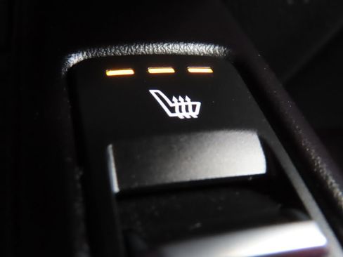 Certified 2025 Kia Telluride S FWD image 12