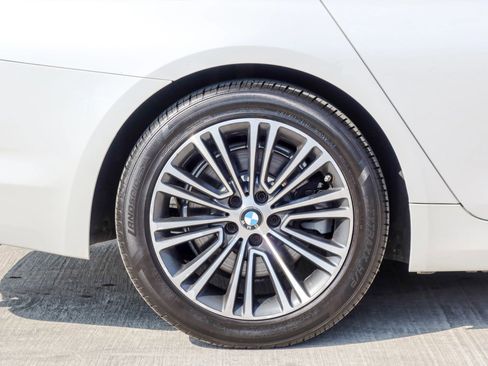 Used 2017 BMW 530i xDrive AWD/4WD image 25