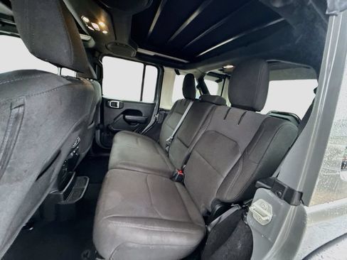 Used 2023 Jeep Wrangler Unlimited w/ Sun & Screen Package AWD/4WD image 27
