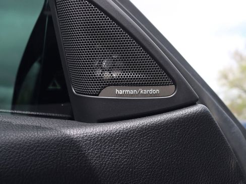 Used 2018 BMW M4 Coupe RWD image 36