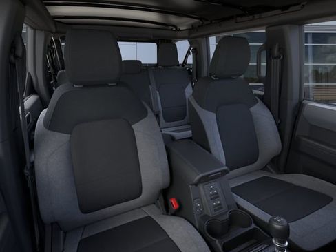 Used 2025 Ford Bronco 4-Door AWD/4WD image 10