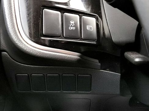 Used 2019 Mitsubishi Outlander ES AWD/4WD image 33