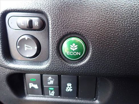 Used 2021 Honda Pilot Touring image 21