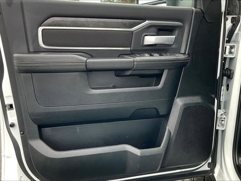 Used 2024 RAM 2500 Big Horn image 22