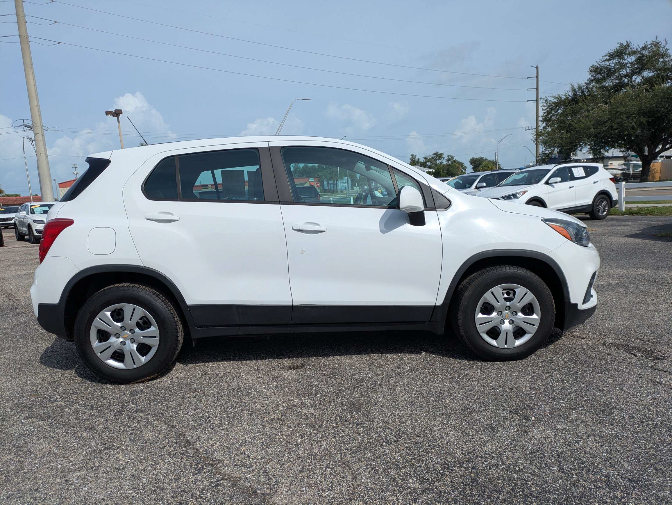 Used 2018 Chevrolet Trax LS FWD image 5